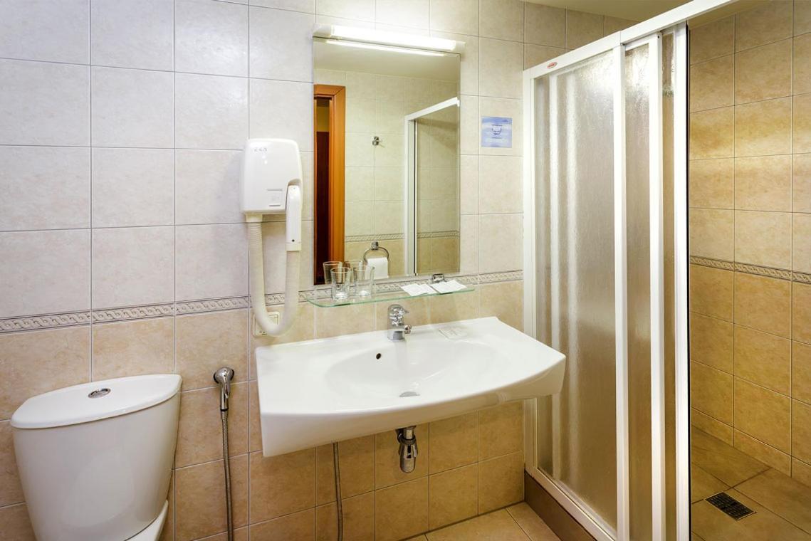 Alka Hotel Паланга Экстерьер фото